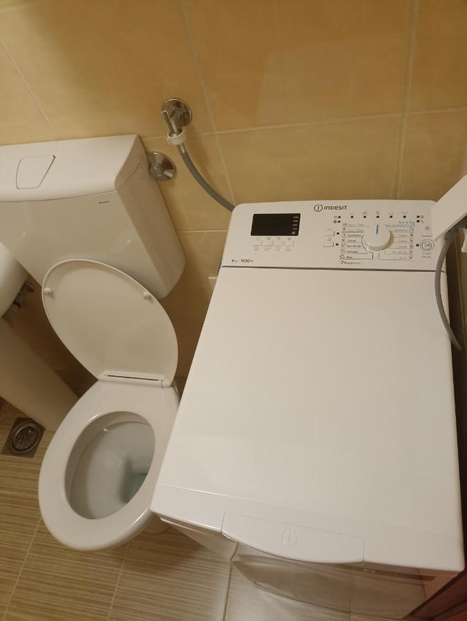 Apartment Lake Story Pluzine Luaran gambar