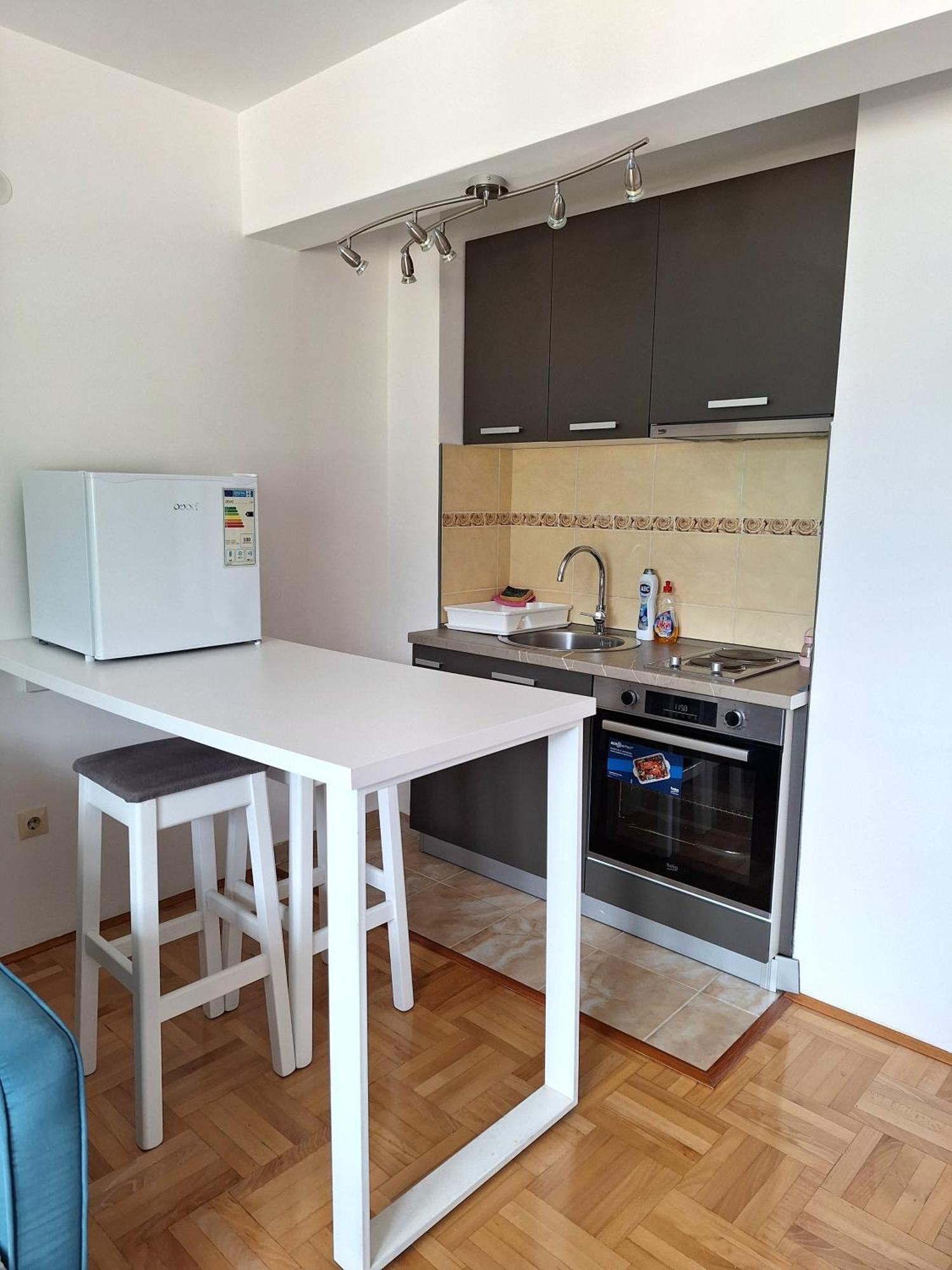 Apartment Lake Story Pluzine Luaran gambar